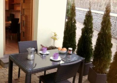 Melanies Guesthouse colazione all aperto